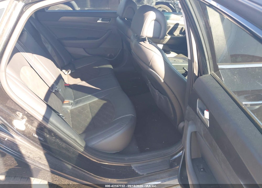 2016 HYUNDAI SONATA VIN: 5NPE34AF7GH430239