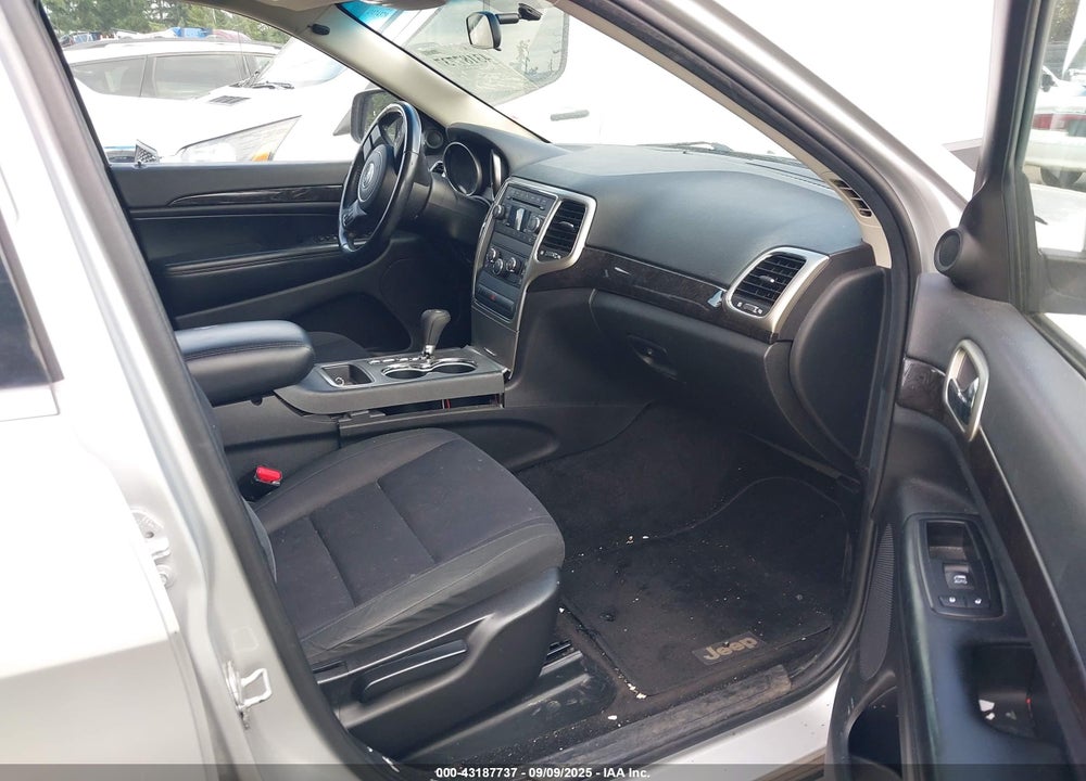2011 JEEP GRAND CHEROKEE LAREDO VIN: 1J4RS4GG1BC709933