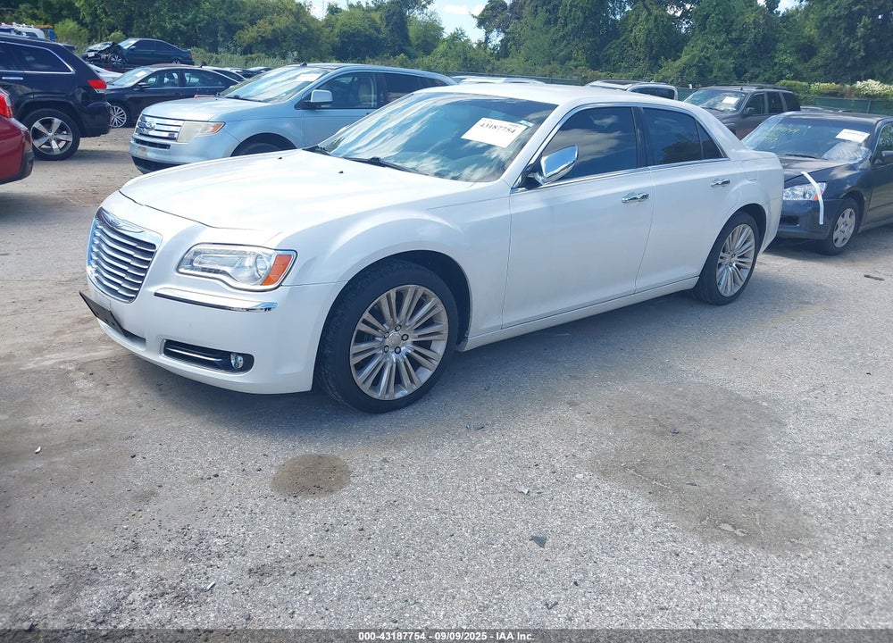 2013 CHRYSLER 300C VIN: 2C3CCAET4DH558694