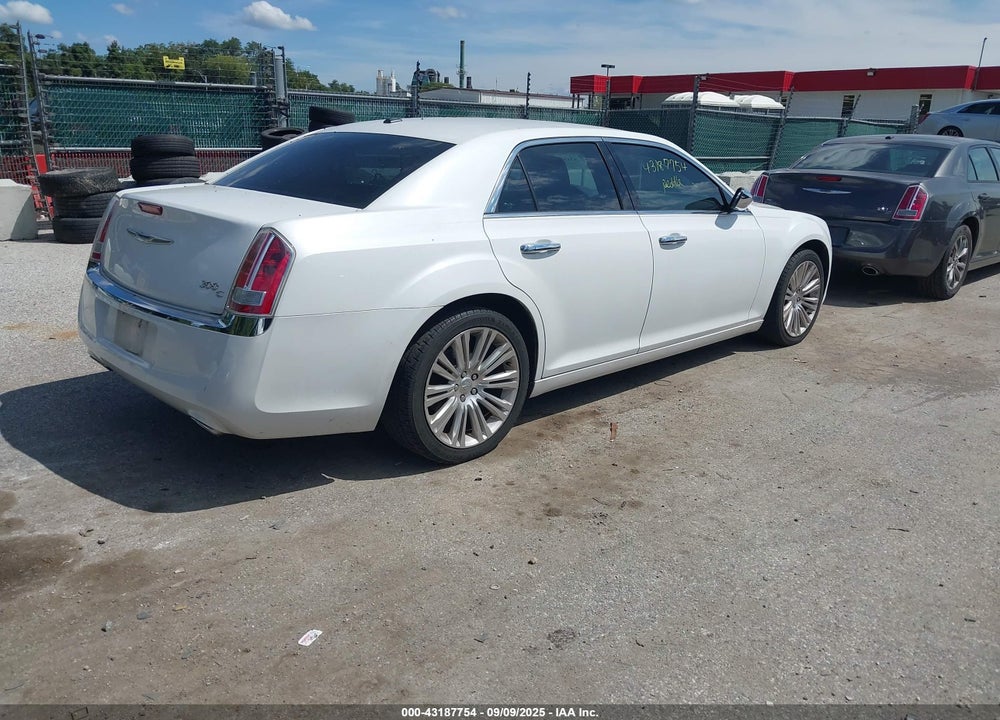 2013 CHRYSLER 300C VIN: 2C3CCAET4DH558694