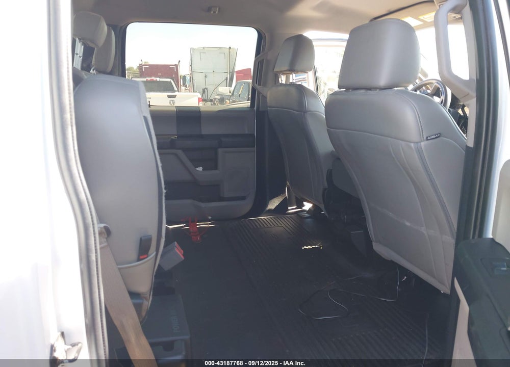 2019 FORD F-350 CHASSIS XL VIN: 1FD8W3HT4KEG78222