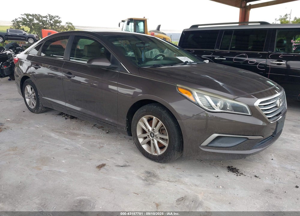 2016 HYUNDAI SONATA SE VIN: 5NPE24AF4GH375980