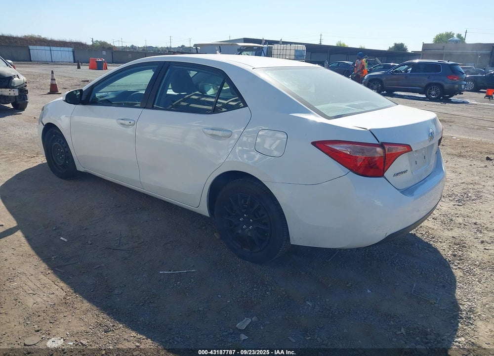 2019 TOYOTA COROLLA LE VIN: 2T1BURHE1KC189736