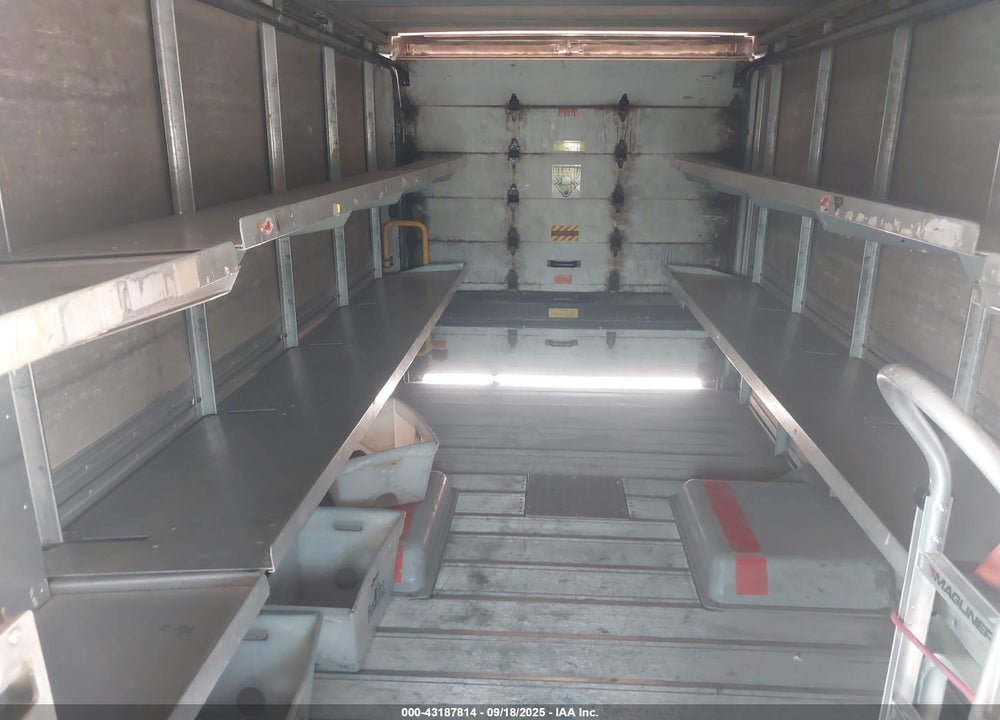 2013 ISUZU COMMERCIAL VAN VIN: JALB4T173D7W00842