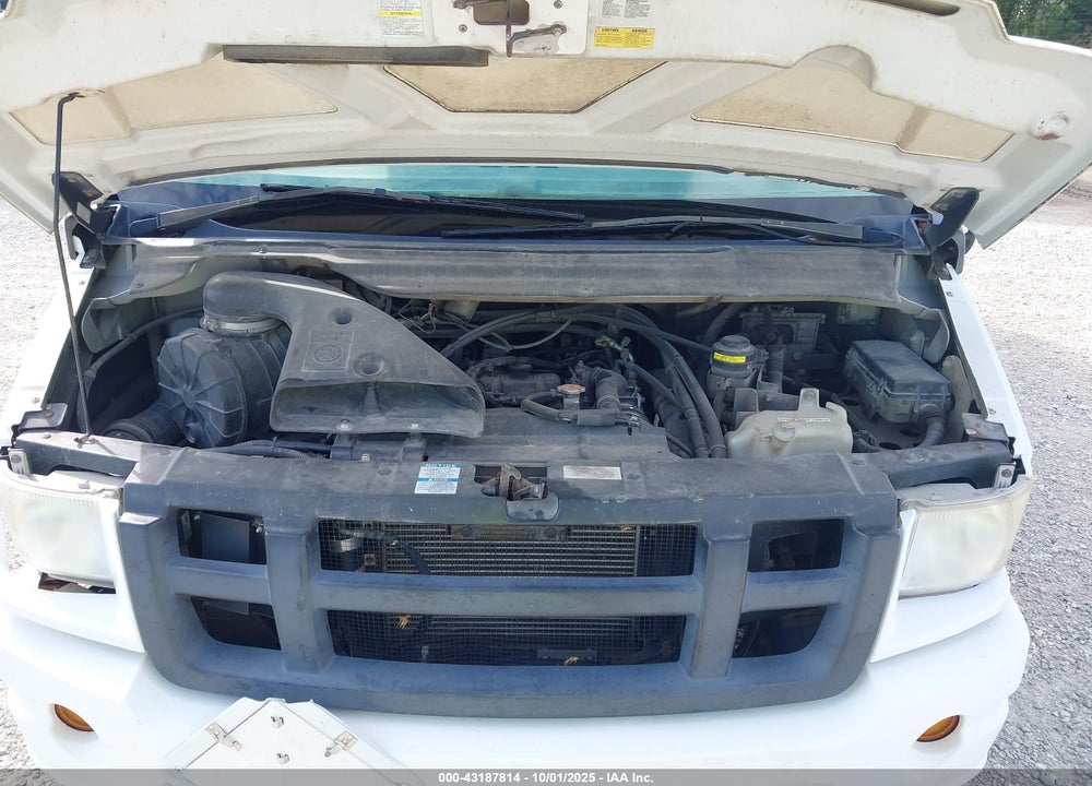 2013 ISUZU COMMERCIAL VAN VIN: JALB4T173D7W00842