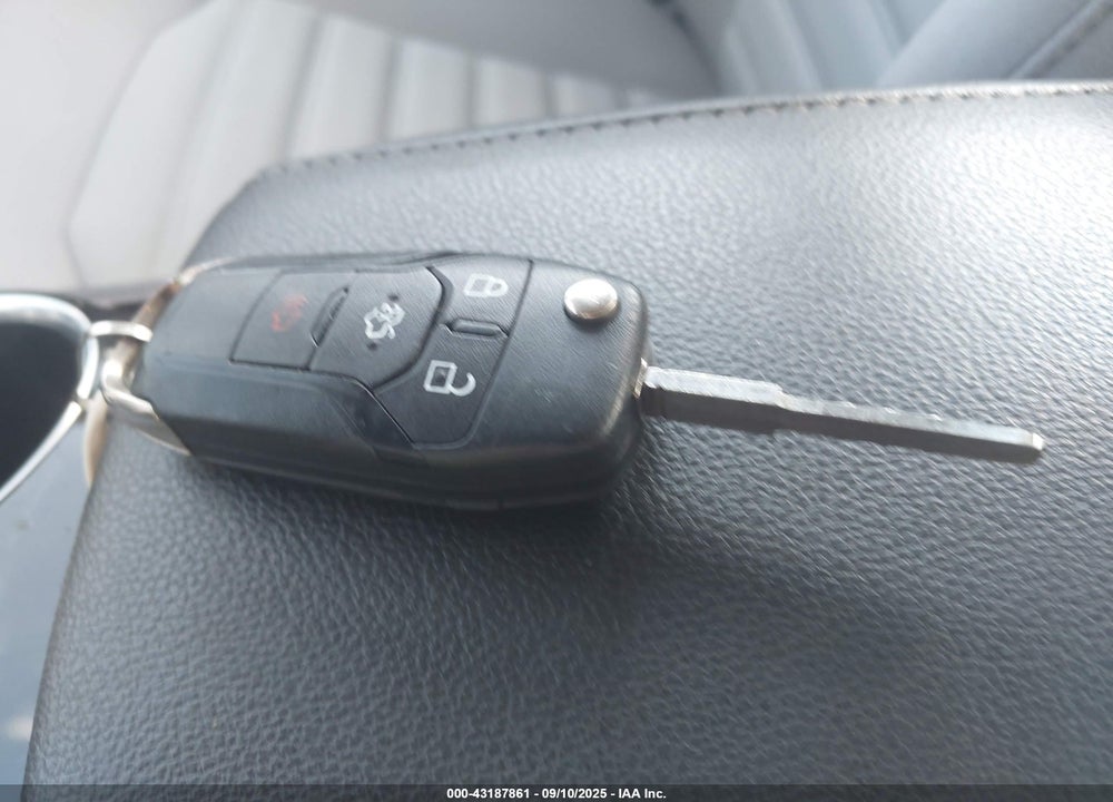 2013 FORD FUSION VIN: 3FA6P0G72DR208613