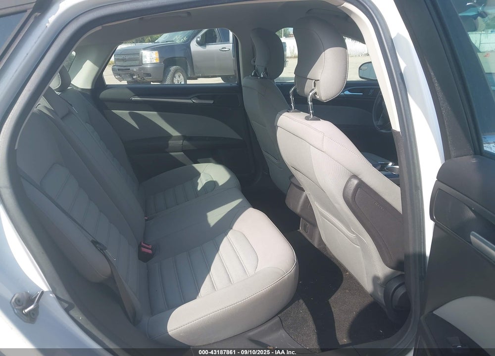 2013 FORD FUSION VIN: 3FA6P0G72DR208613