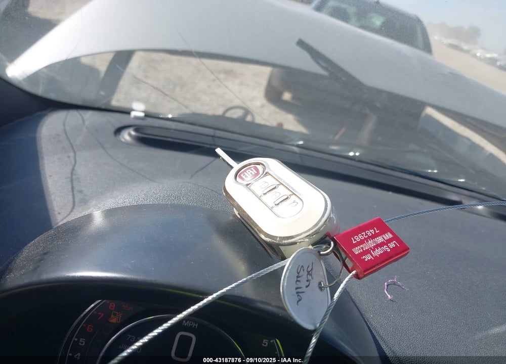 2015 FIAT 500 VIN: 3C3CFFBR6FT576329