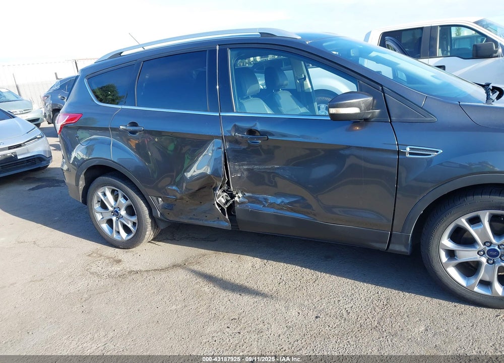 2015 FORD ESCAPE TITANIUM VIN: 1FMCU0JX8FUB63330