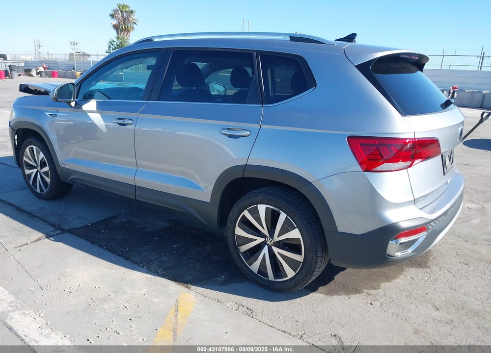 2022 VOLKSWAGEN TAOS VIN: 3VVRX7B26NM042768