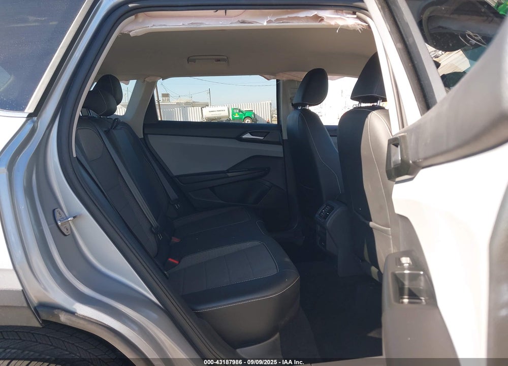 2022 VOLKSWAGEN TAOS VIN: 3VVRX7B26NM042768