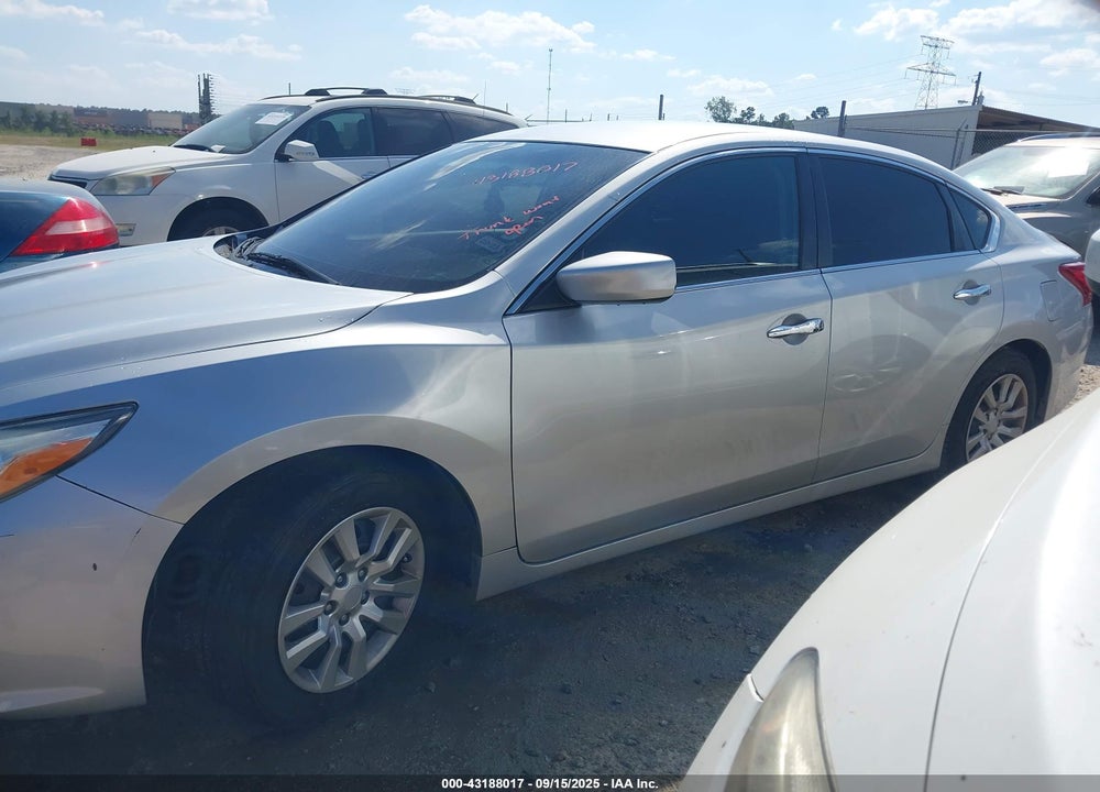 2017 NISSAN ALTIMA VIN: 1N4AL3AP0HC268460
