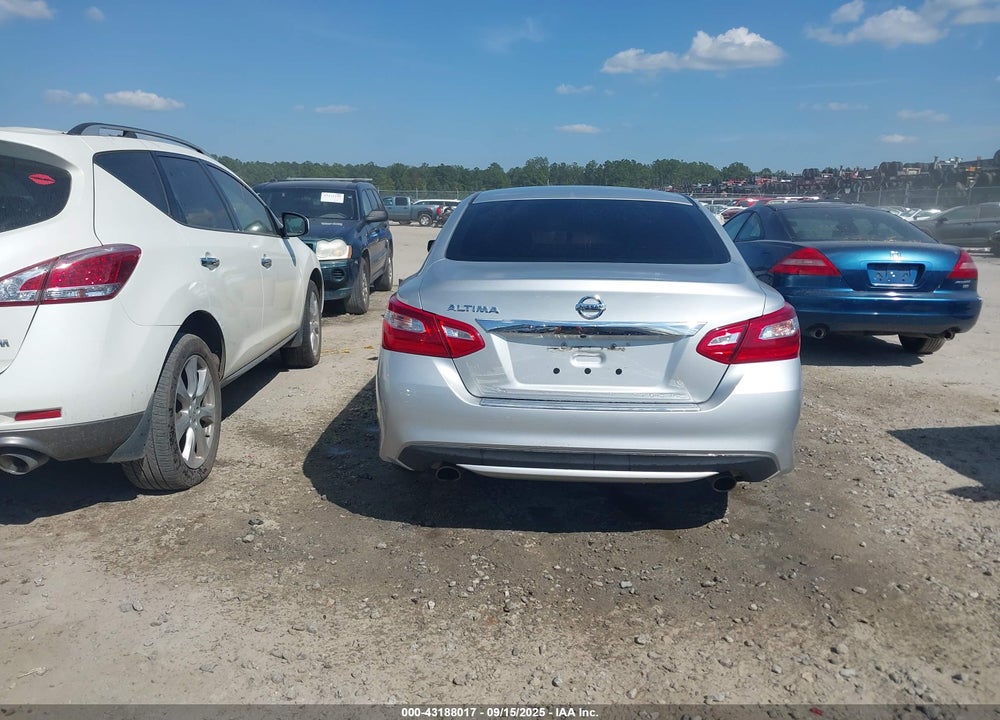 2017 NISSAN ALTIMA VIN: 1N4AL3AP0HC268460