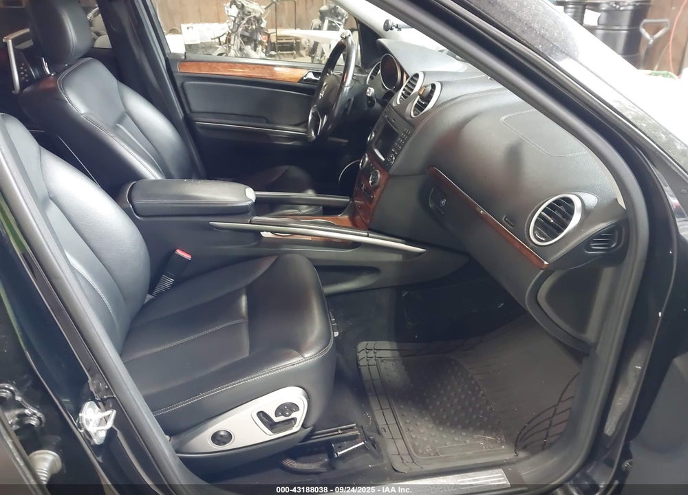 2009 MERCEDES-BENZ GL-CLASS VIN: 4JGBF71E89A441789