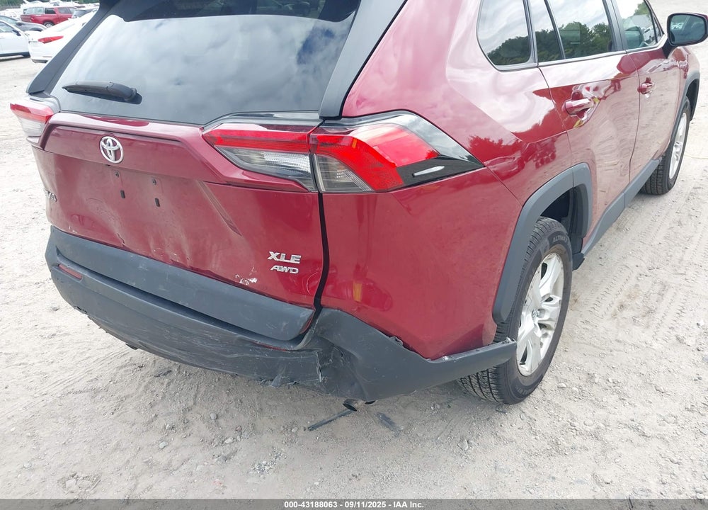 2021 TOYOTA RAV4 VIN: 2T3P1RFV9MC145902