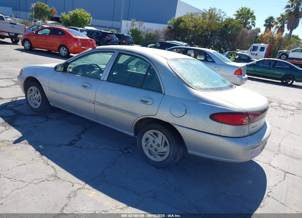 2000 FORD ESCORT VIN: 3FAFP13P8YR233680