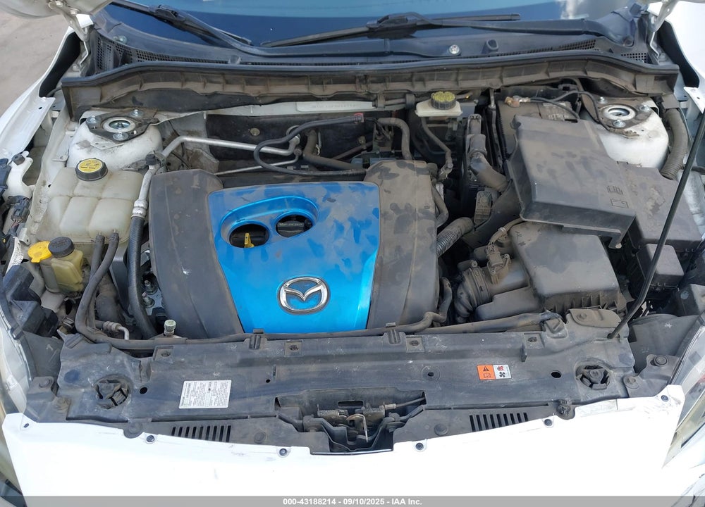 2013 MAZDA 3 VIN: JM1BL1UP8D1812403