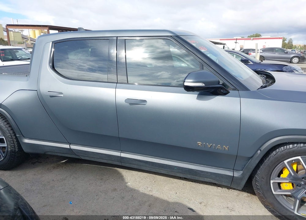 2022 RIVIAN R1T VIN: 7FCTGAAA9NN004171