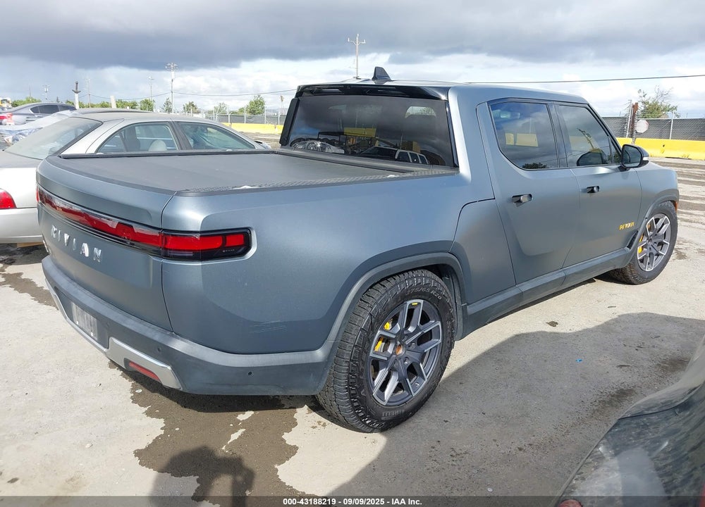 2022 RIVIAN R1T VIN: 7FCTGAAA9NN004171