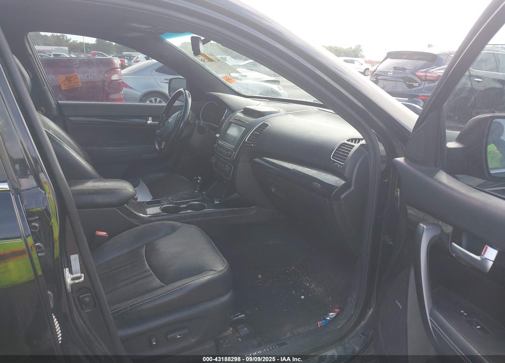 2014 KIA SORENTO VIN: 5XYKW4A77EG443256