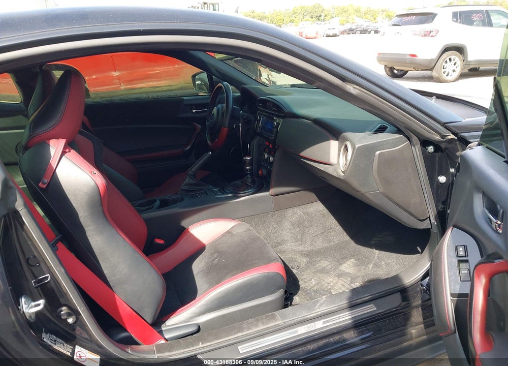 2018 SUBARU BRZ VIN: JF1ZCAD10J9600673