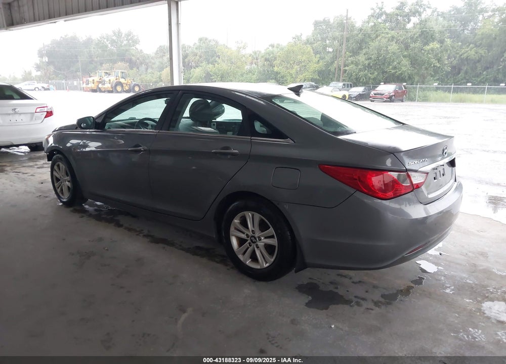 2013 HYUNDAI SONATA VIN: 5NPEB4AC5DH683693