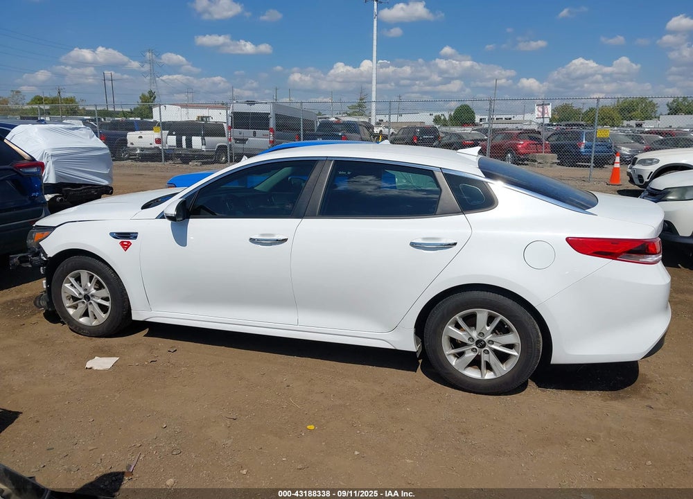 2016 KIA OPTIMA VIN: 5XXGT4L35GG038609