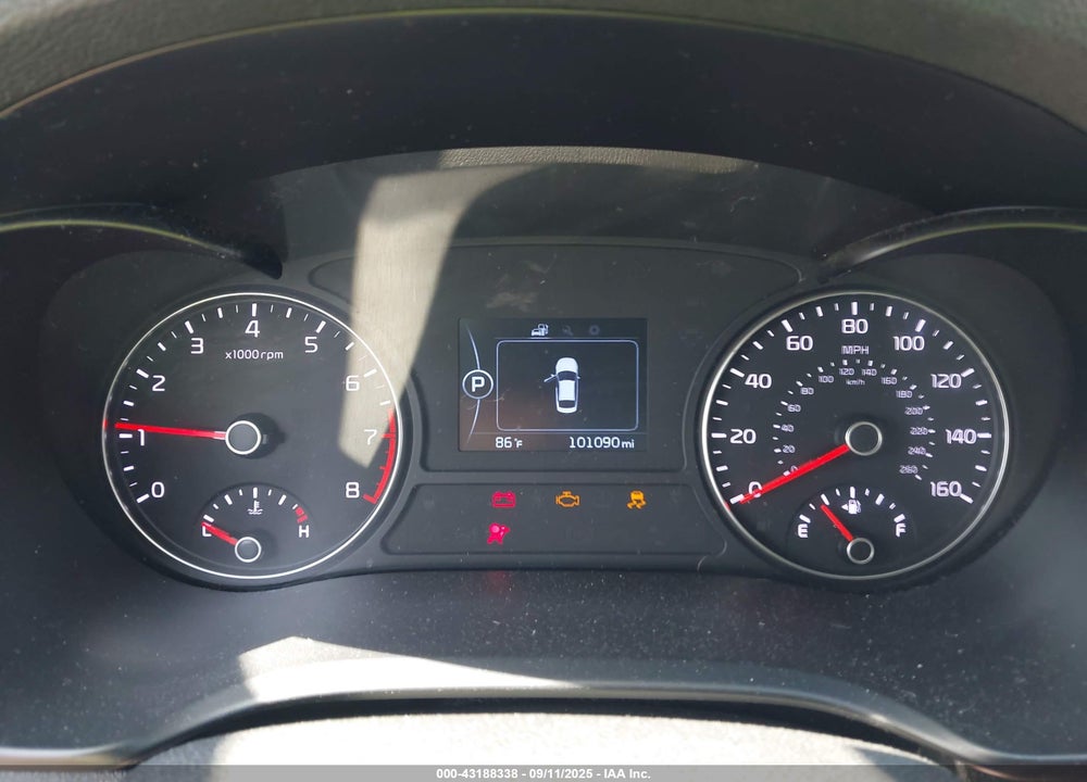 2016 KIA OPTIMA VIN: 5XXGT4L35GG038609