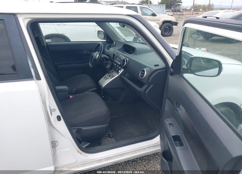 2009 SCION XB VIN: JTLKE50E791074644