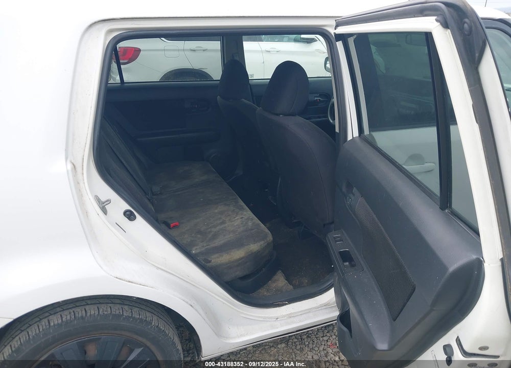 2009 SCION XB VIN: JTLKE50E791074644
