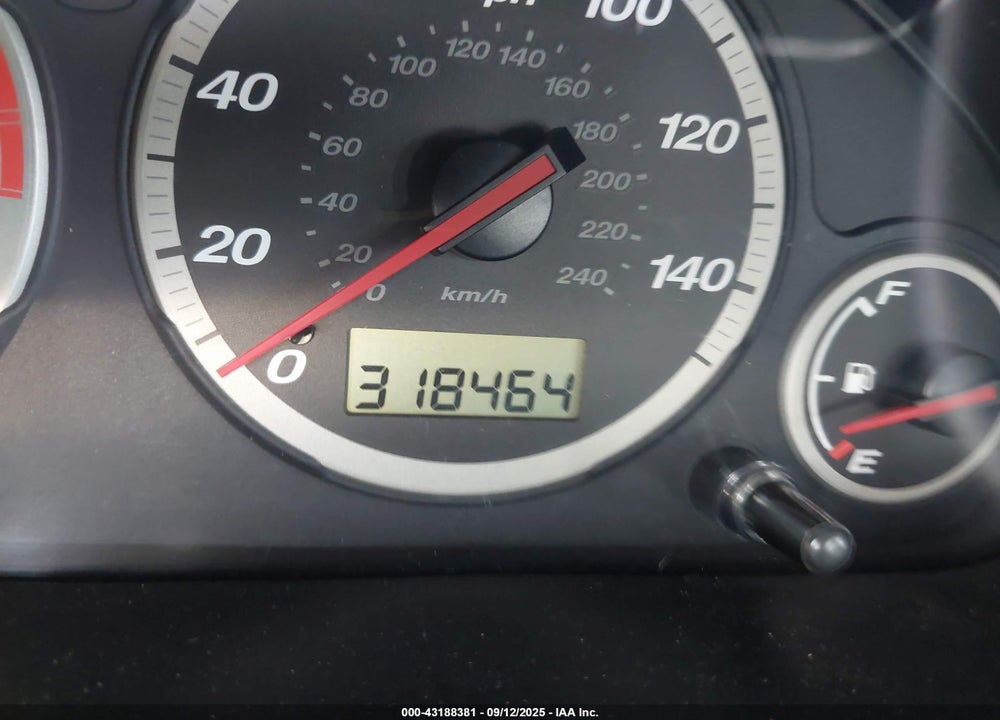 2004 HONDA CR-V LX VIN: JHLRD68494C004819