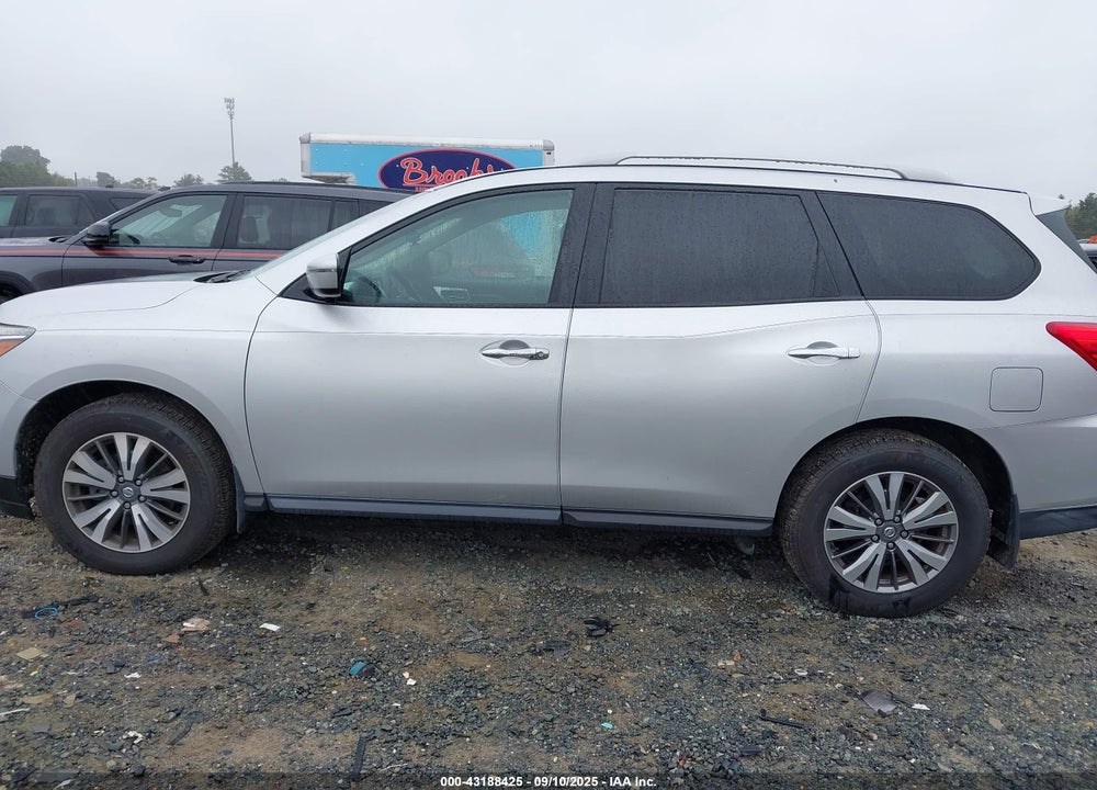 2019 NISSAN PATHFINDER S VIN: 5N1DR2MNXKC621140