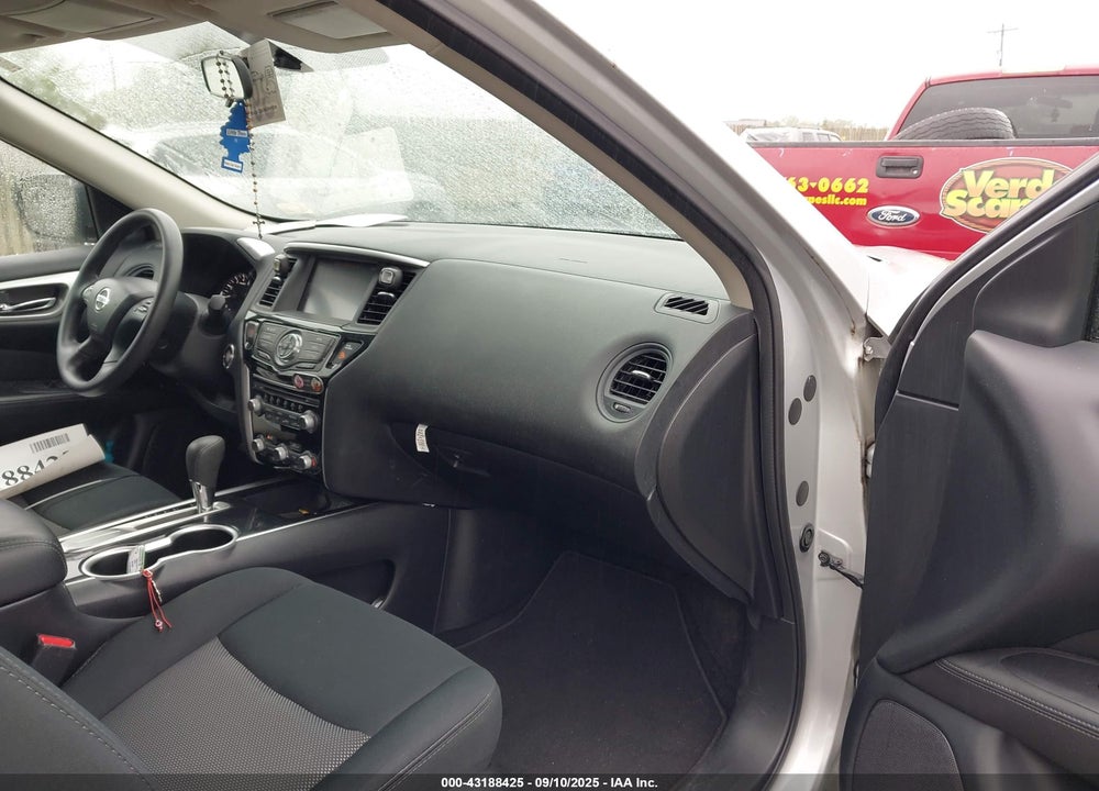 2019 NISSAN PATHFINDER S VIN: 5N1DR2MNXKC621140