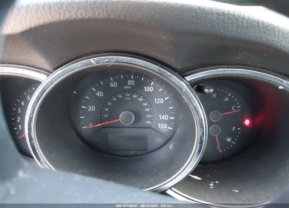 2013 KIA SORENTO VIN: 5XYKT3A66DG383219
