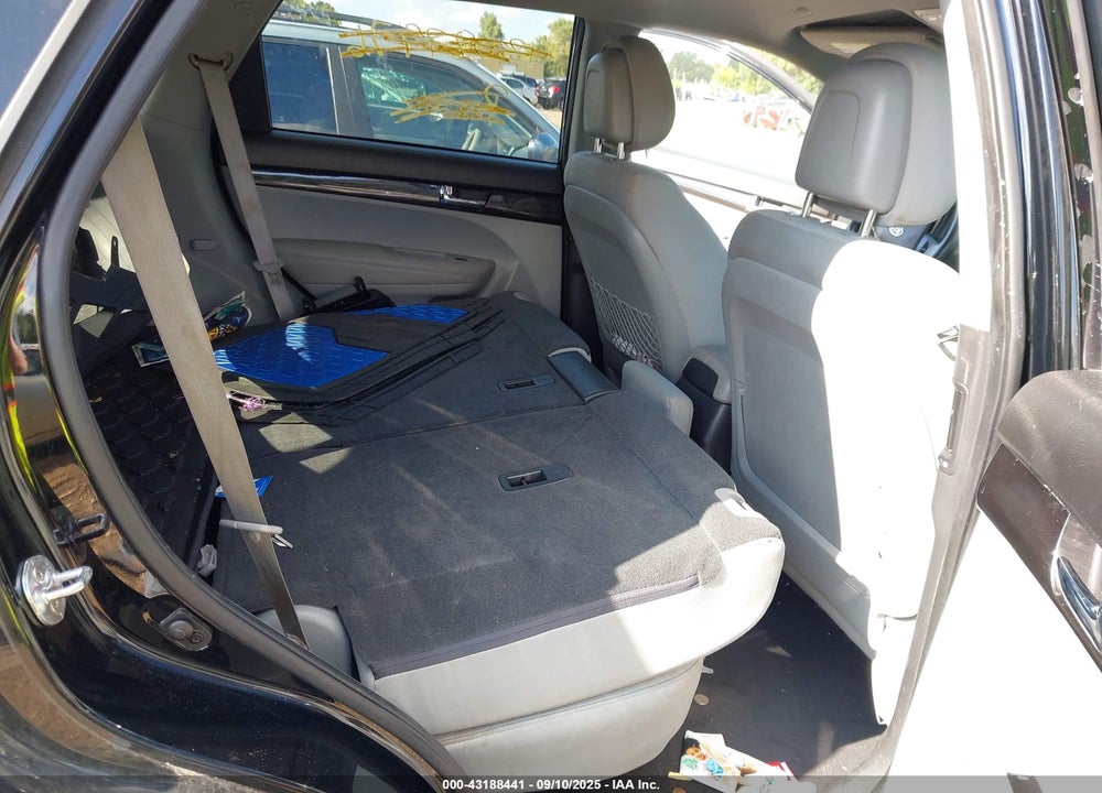 2013 KIA SORENTO VIN: 5XYKT3A66DG383219