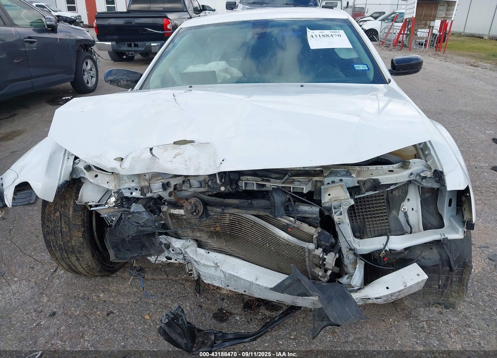 2019 CHRYSLER 300 VIN: 2C3CCAAG4KH602053