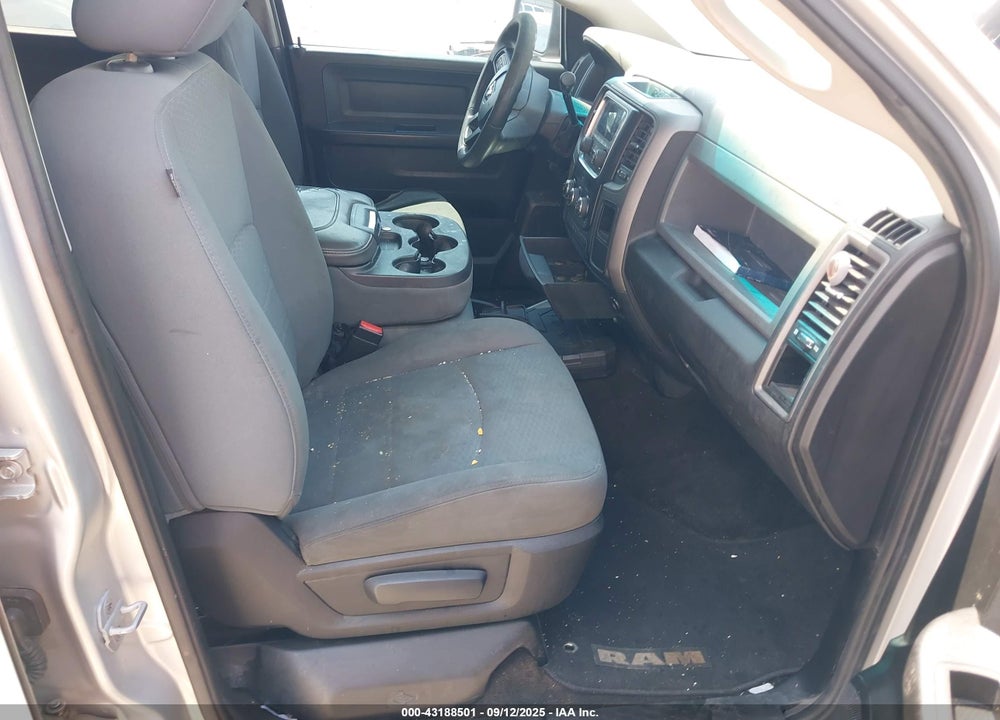 2013 RAM 1500 VIN: 1C6RR6KT6DS573266