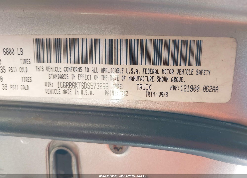 2013 RAM 1500 VIN: 1C6RR6KT6DS573266