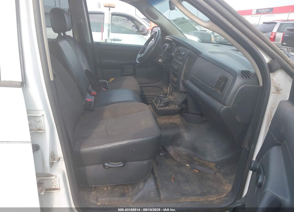 2004 DODGE RAM 1500 ST VIN: 1D7HA18N54S574888