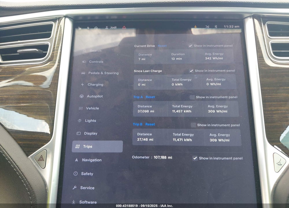 2014 TESLA MODEL S VIN: 5YJSA1H12EFP56351