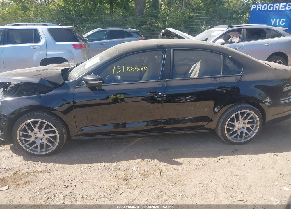2013 VOLKSWAGEN JETTA VIN: 3VWDP7AJ7DM442920