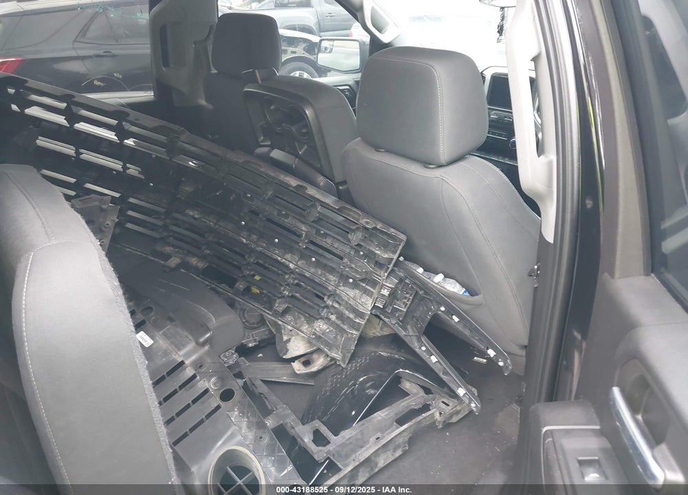 2020 CHEVROLET SILVERADO 1500 4WD STANDARD BED LT VIN: 1GCUYDED0LZ165219