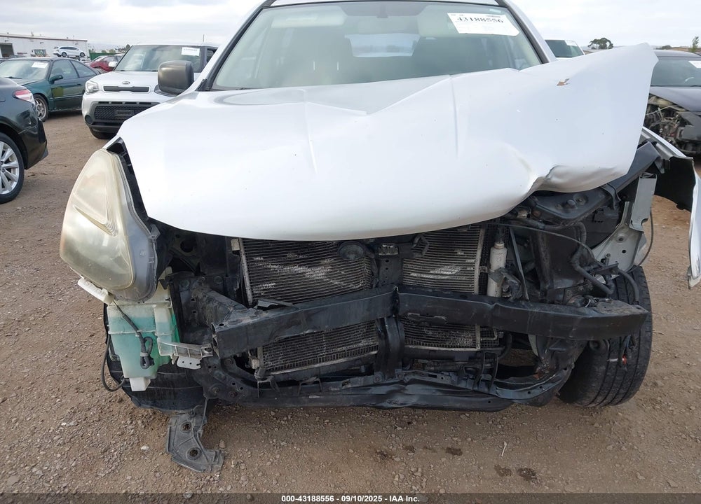 2014 NISSAN ROGUE SELECT S VIN: JN8AS5MV9EW711321