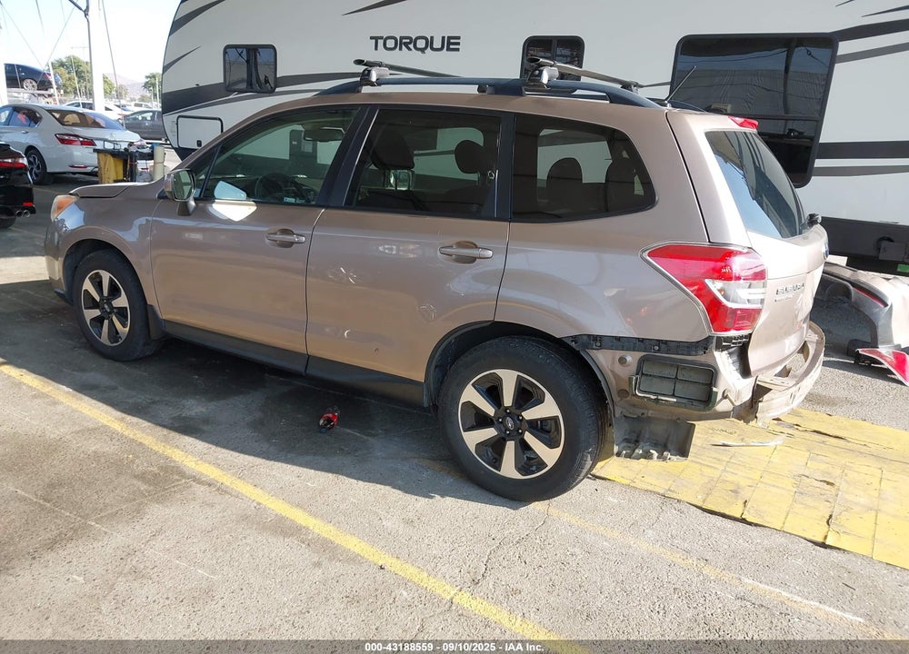2015 SUBARU FORESTER 2.5I PREMIUM VIN: JF2SJAGC5FH440108