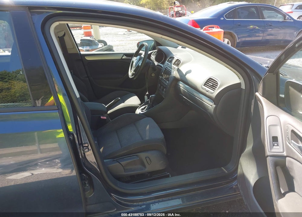 2012 VOLKSWAGEN GOLF VIN: WVWDM7AJ1CW340734