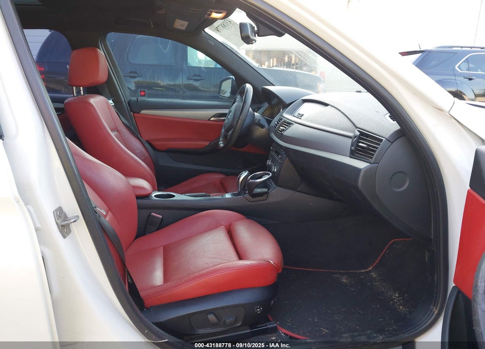 2013 BMW X1 SDRIVE28I VIN: WBAVM1C50DVW43011