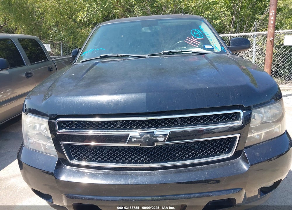 2008 CHEVROLET TAHOE LT VIN: 1GNFC13JX8R141507