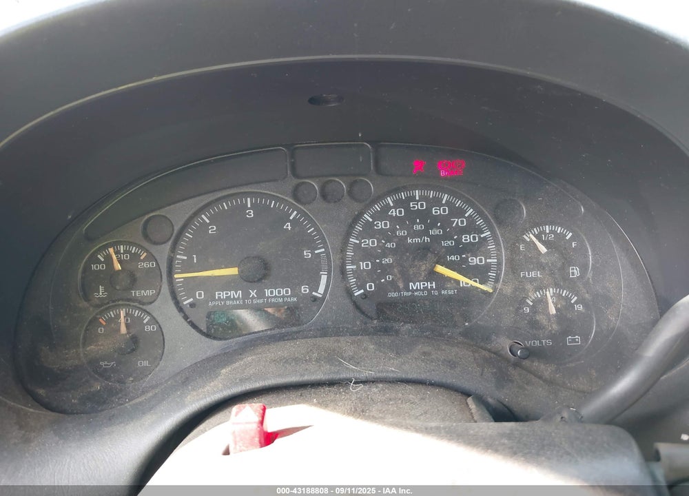 2000 CHEVROLET BLAZER LS VIN: 1GNDT13W0Y2153077