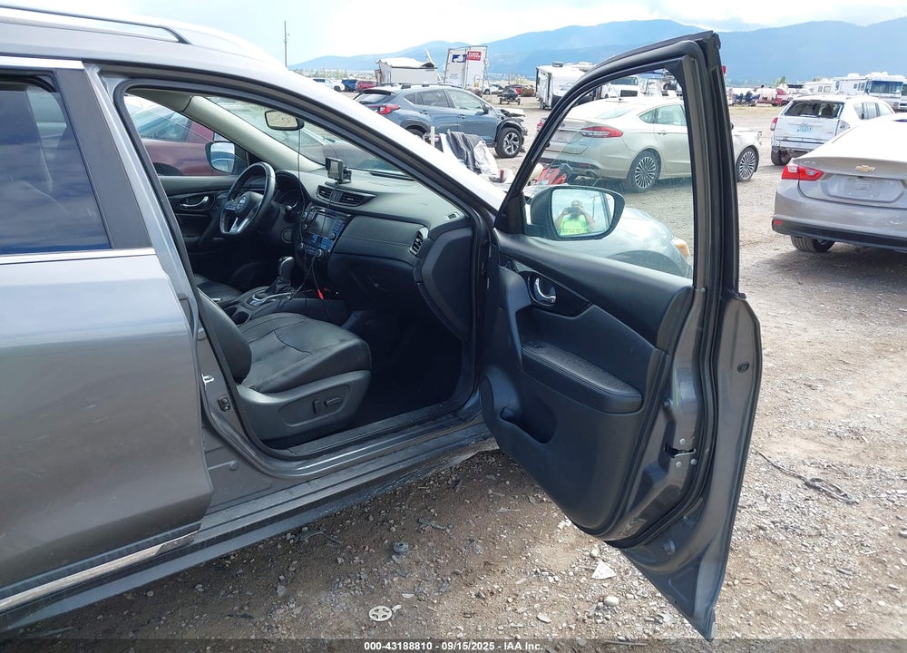 2019 NISSAN ROGUE VIN: 5N1AT2MV7KC755284