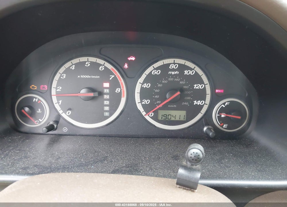 2002 HONDA CR-V LX VIN: JHLRD68422C012807
